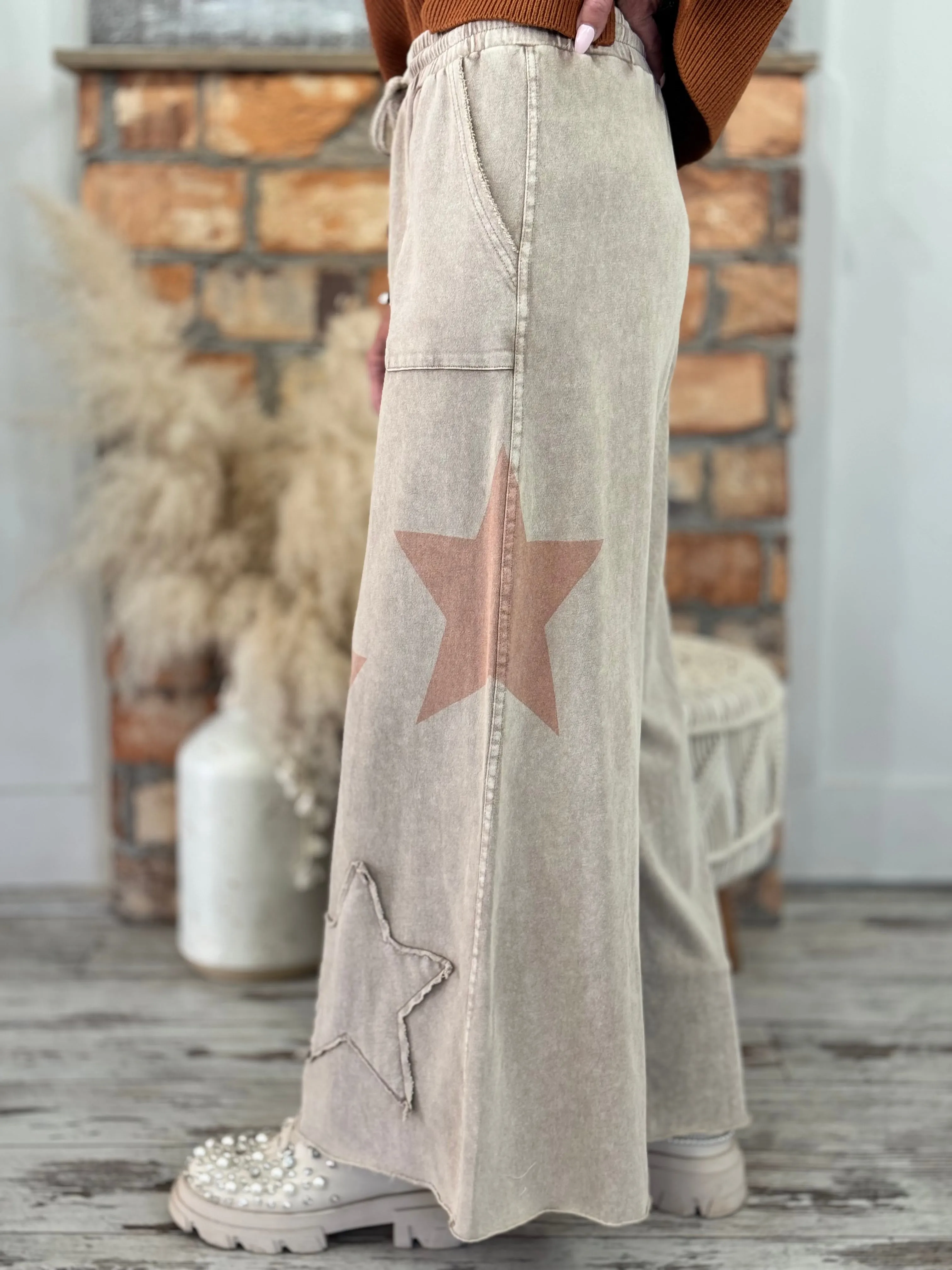 Cropped Wide Leg Star Patch Pants | Mocha